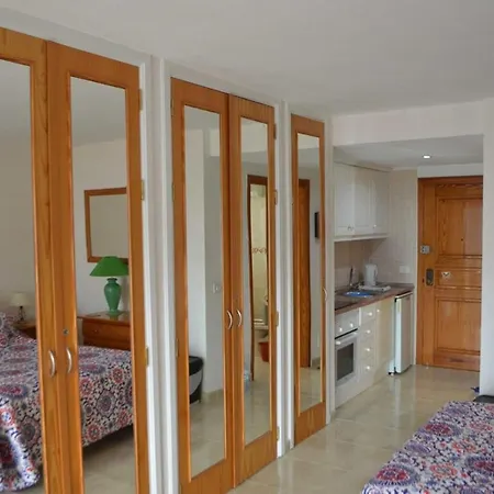 Apartment Studio On Peaceful Complex With Sea Viewk003 Los Cristianos (Tenerife)